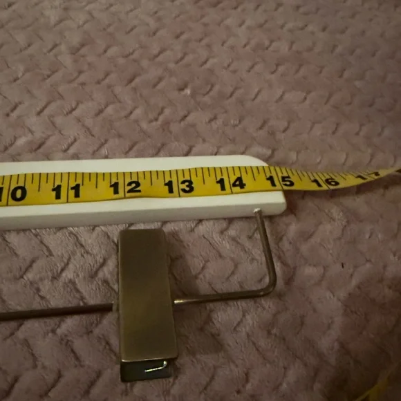 Loewe White wooden / metallic Hanger